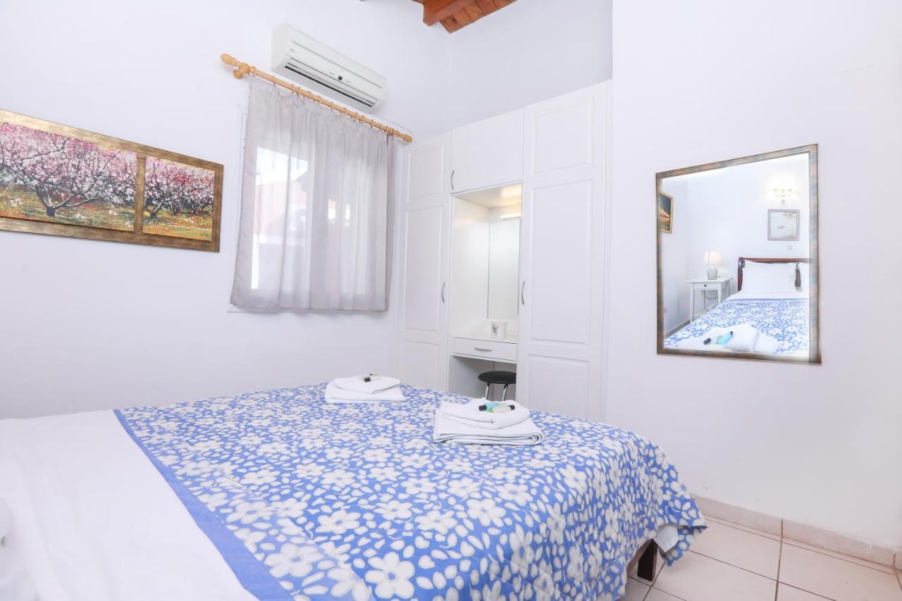 Suzanne'S Apartment Glyfada Menigos Resort Zewnętrze zdjęcie